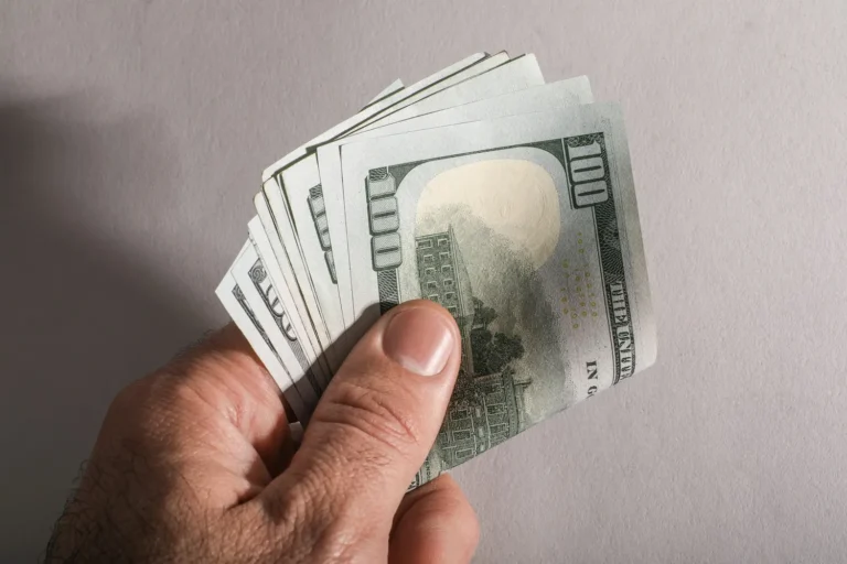 9 Realistic Side Hustles You Can Start This Weekend